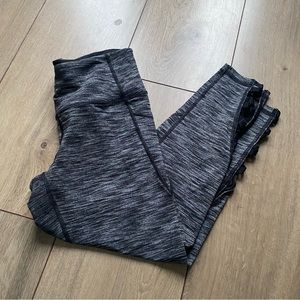 Victoria’s Secret Sport Cropped Knockout Tight